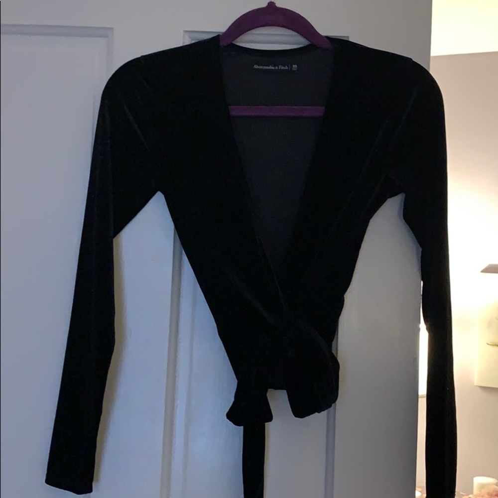 Velvet black top